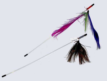 Diamond Pets Wędka dla kota - trzy pawie pióra na gumce [Model 9]